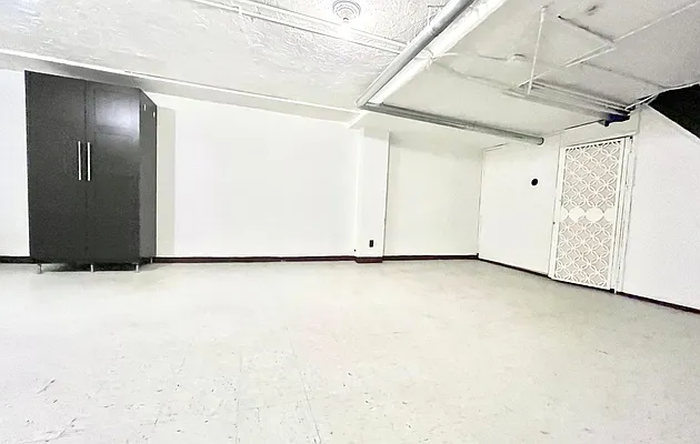 Rented by Pear NYC LLC | media 11