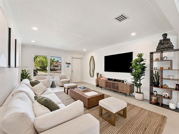 3rd image of 45 Palermo Ave