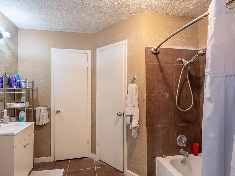 3034 Deer Valley Dr — Photo 15