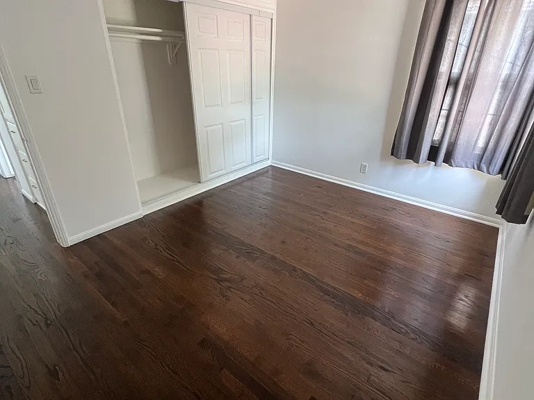 8516 Winsford Ave — Photo 17