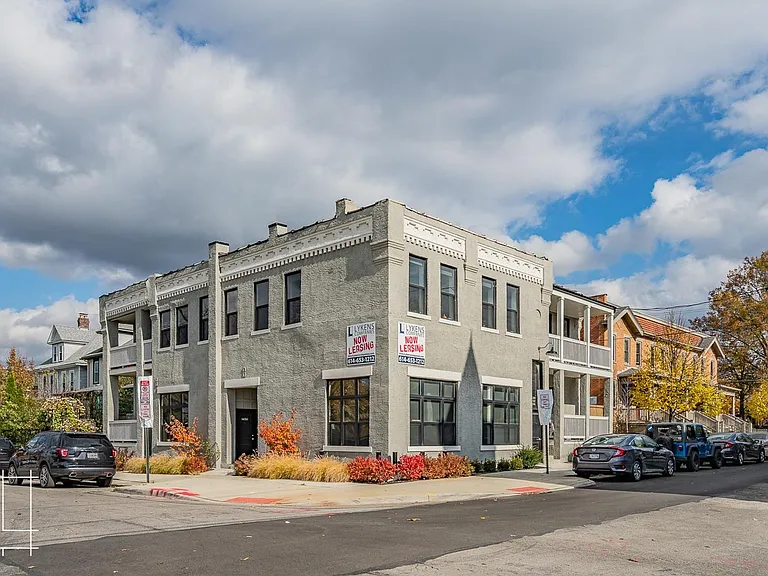 1448-1454 Indianola Ave — Photo 3