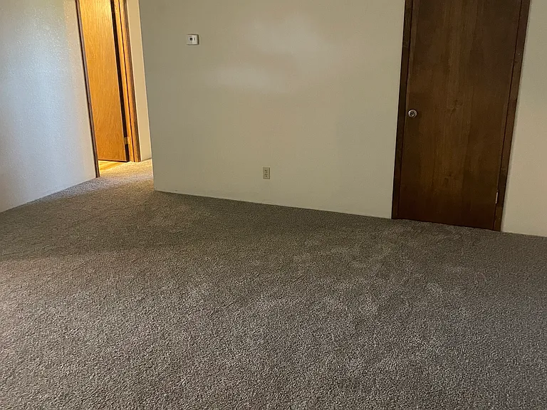 2495 S Mountain View Dr #2 — Photo 7