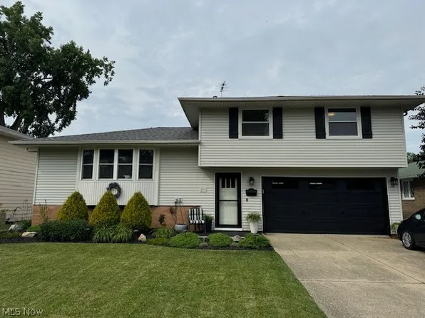 459 Saint Lawrence Blvd, Eastlake, OH 44095