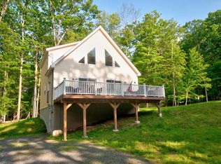 101 Killington Ln, Tafton, PA 18464