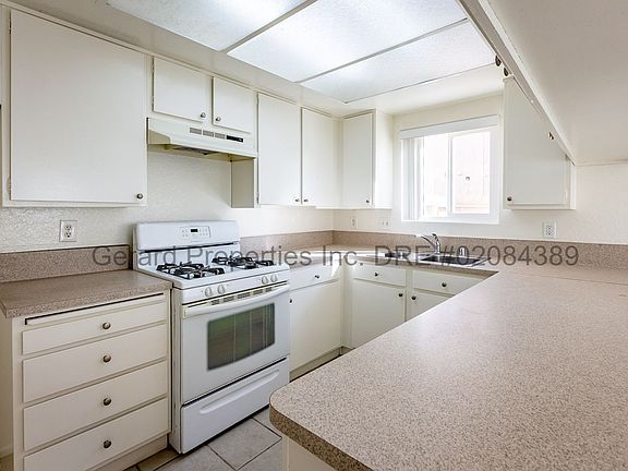4th image of 1714 Huntington St APT 1
