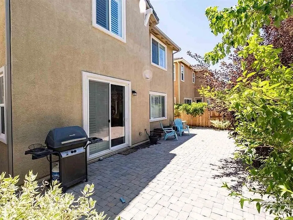 1975 Hope Valley Dr