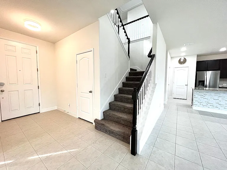 644 Fox View Dr — Photo 16