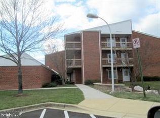 15100 Glade Dr #11-2E, Silver Spring, MD 20906