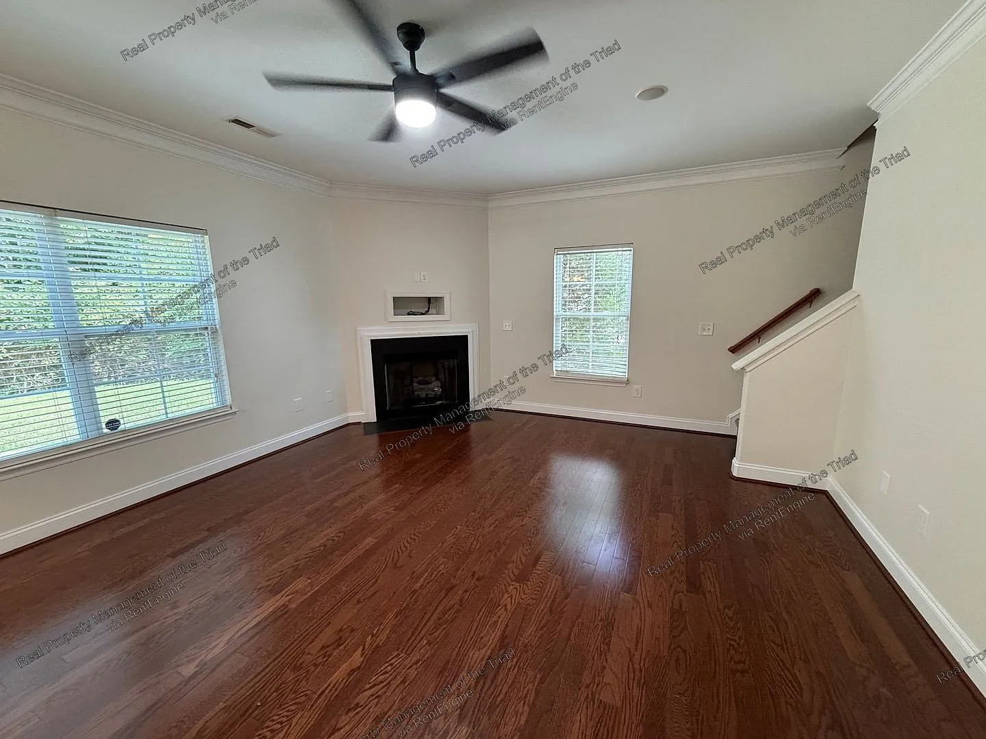 4 bed, 2.5 bath, 2417 sqft, $2,295 — Photo 3