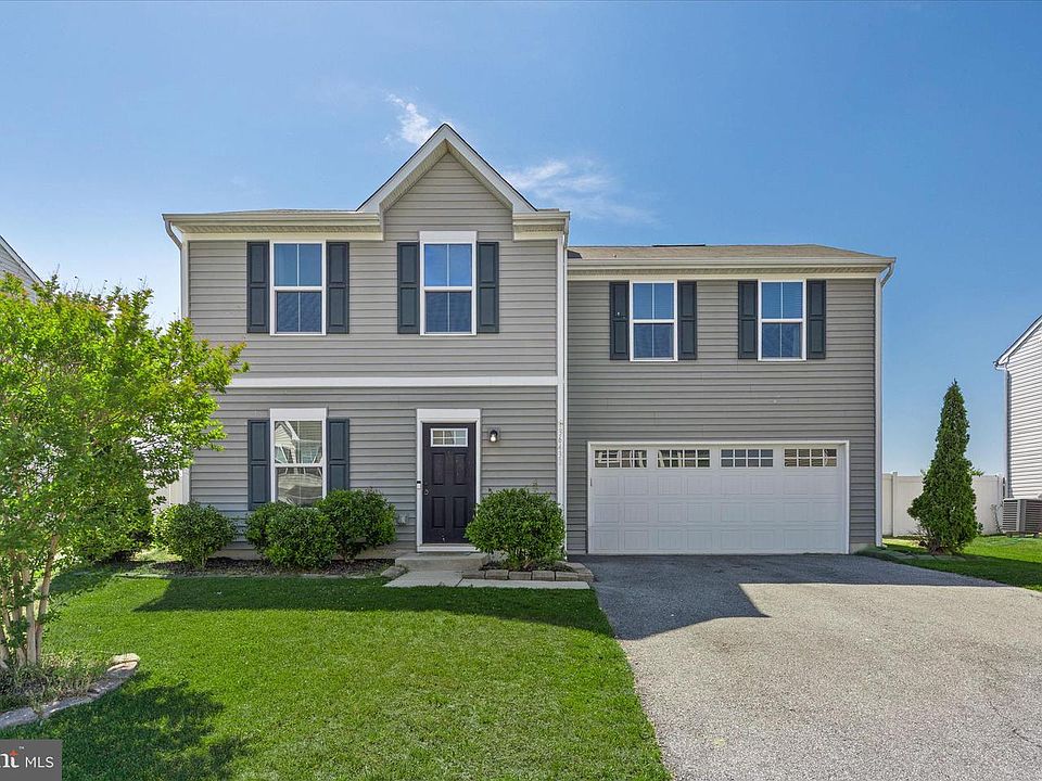 1st image of 36432 Carriage Walk Ln