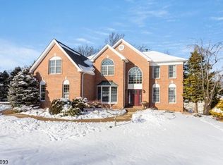 2 Emily Pl, Long Valley, NJ 07853