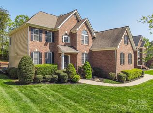 202 Weeping Spring Dr, Mooresville, NC 28115