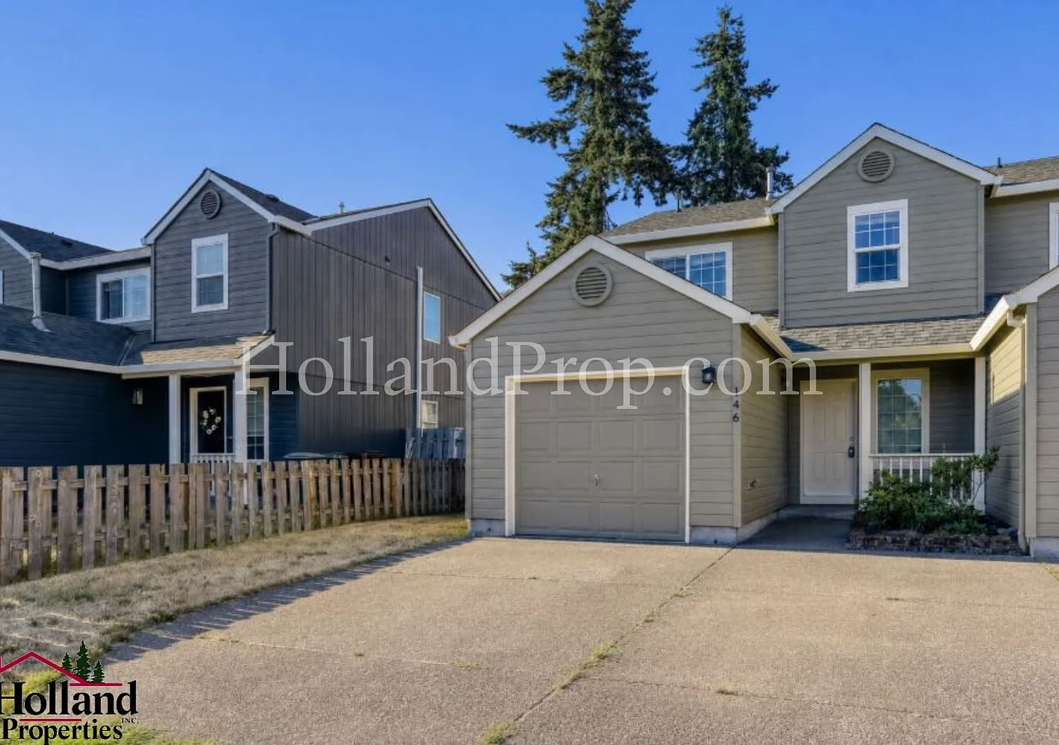 Inviting 3-Bedroom Townhome In Prime Hillsboro Location! ++ New Best Price $2,195 And Reduced Sec... — Photo 2