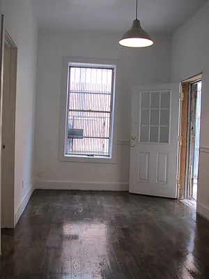 Rented by EXR | media 3