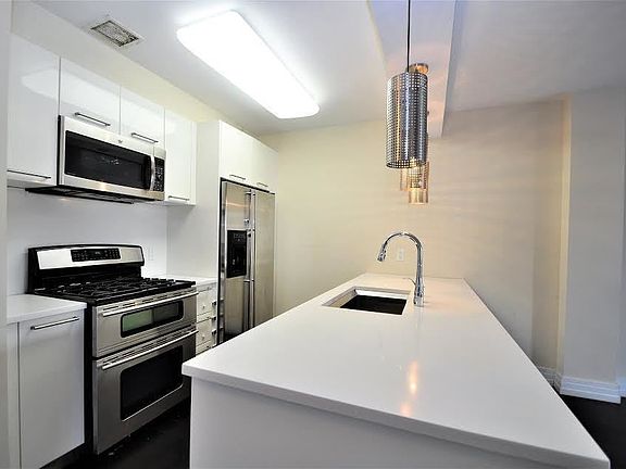 5th image of 6405 Yellowstone Blvd Ph 508