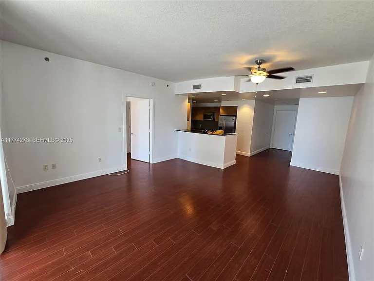 1060 Brickell Ave #23 — Photo 5