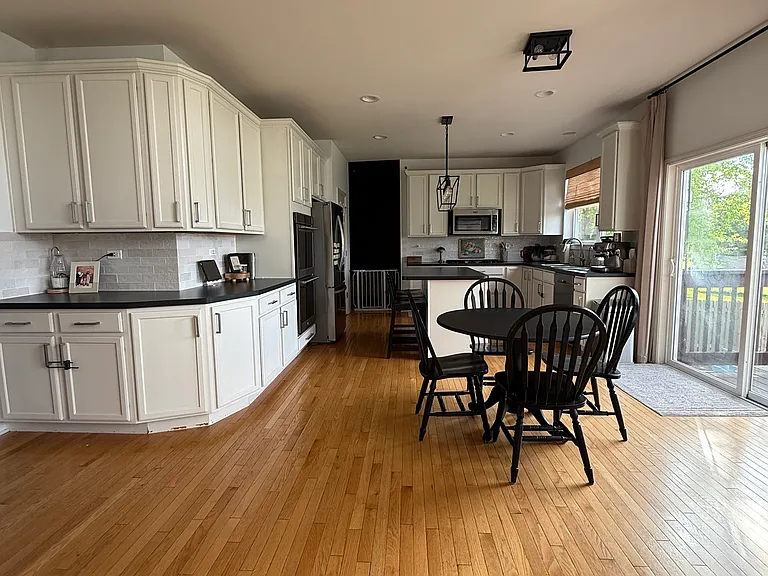 615 Mansfield Way — Photo 7