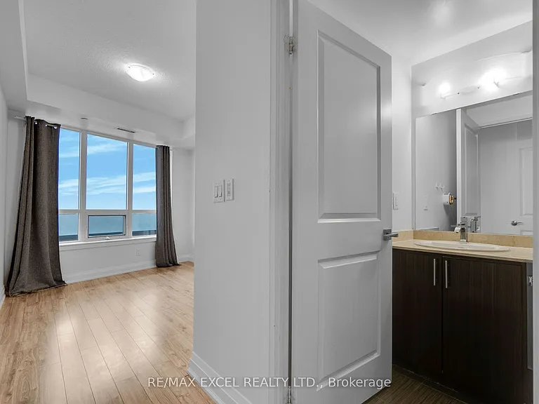 7161 Yonge St #625 — Photo 23