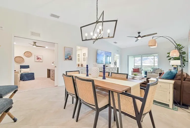 14221 Heritage Landing Blvd #922 — Photo 8