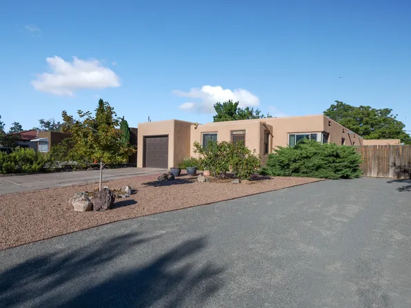434 Espanola St NE, Albuquerque, NM 87108