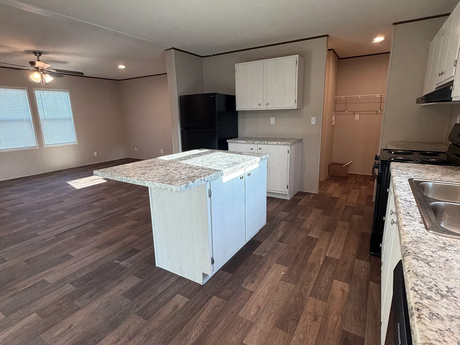 4 bed, 1600 sqft, $1,750 — Photo 4