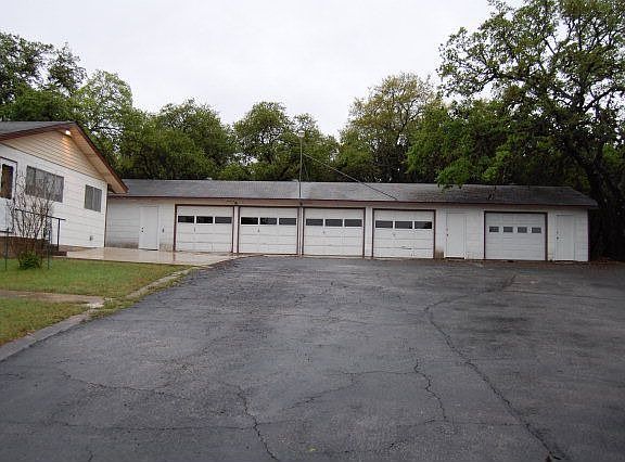 3rd image of 133 Cedar Lane Dr