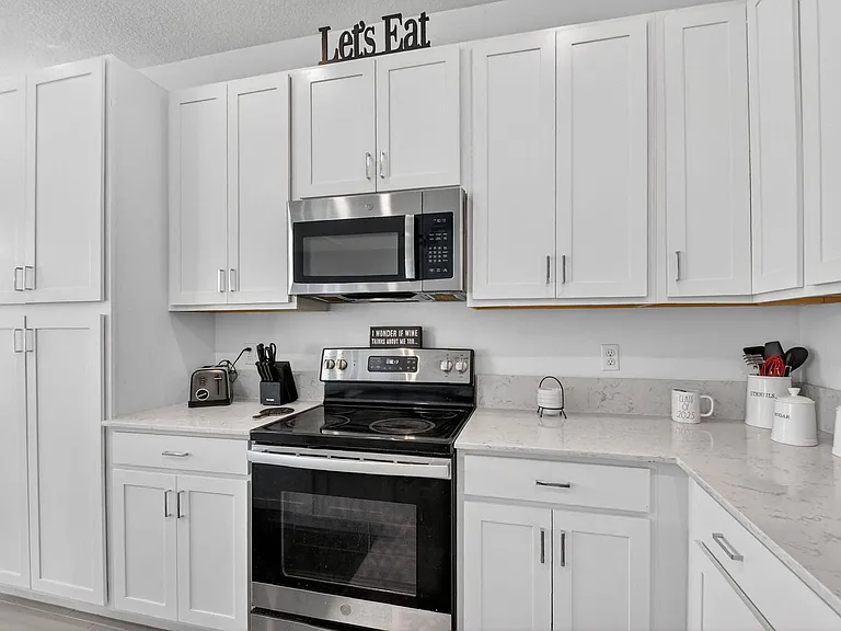 4790 Navali Dr — Photo 2