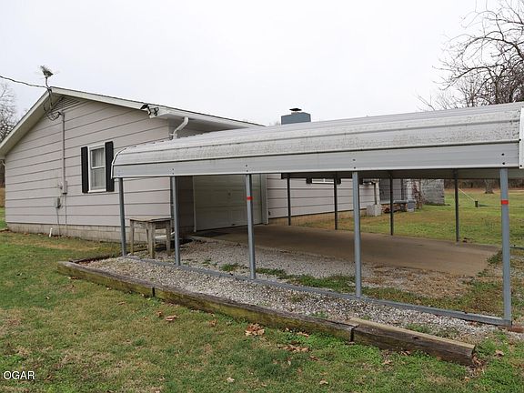 3rd image of 14733 Monark Dr