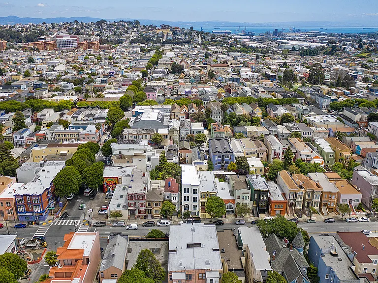 1329 S Van Ness Ave — Photo 11