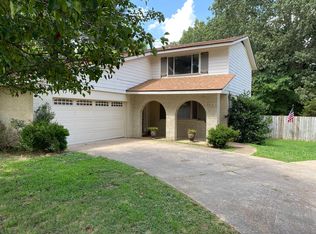 8012 Poplar Pike, Germantown, TN 38138