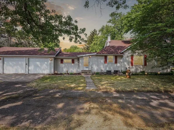 24268 State Line Rd, South Bend, IN 46637