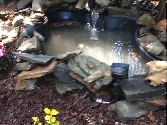 5th image of 16959 Columbia River Dr