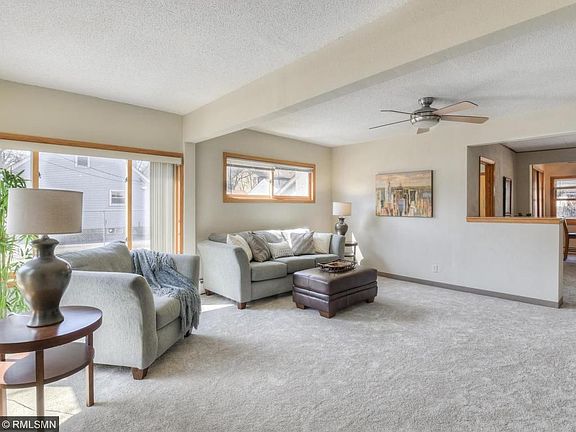 3rd image of 1602 Southview Blvd