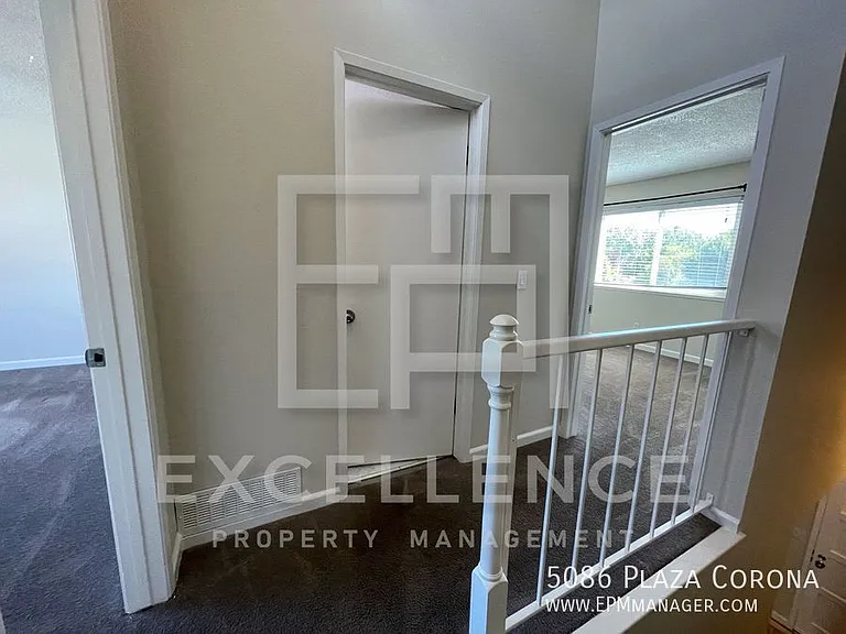 5086 Plaza Corona — Photo 11