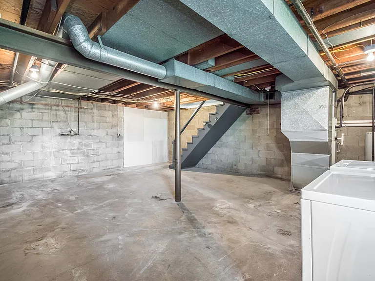 2124 Fairland St — Photo 15