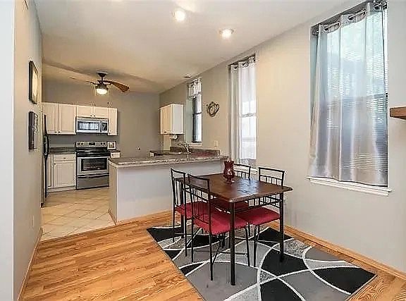 3rd image of 2017 S Grand Blvd APT 205