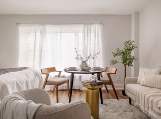 350 Mayfield, Ottawa, ON K1L 7W1