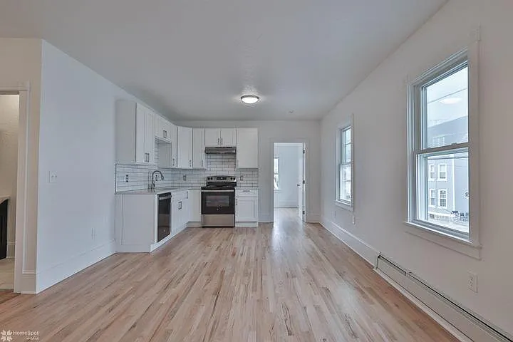 1154 Northampton St #3 — Photo 6