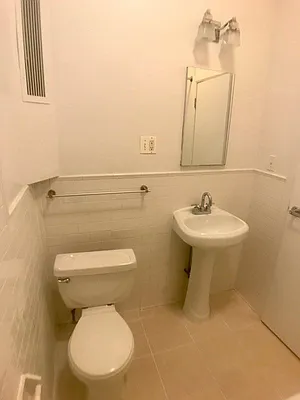 Rented by Bohemia Realty Group | media 10