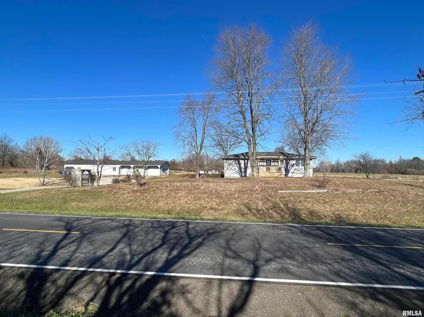 121 County Highway 16 Rd, Xenia, IL 62899