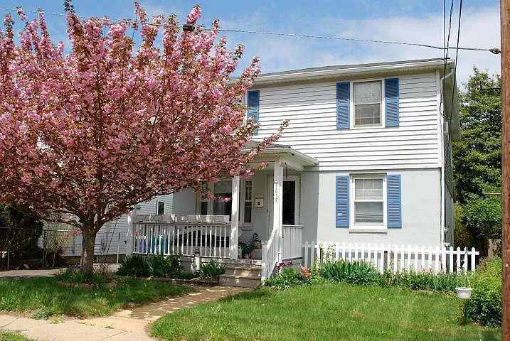 657 Morford Ave photo 1