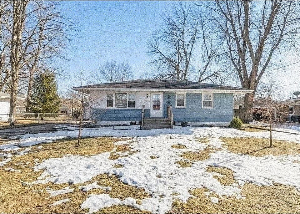 1st image of 130 Bel Aire Dr