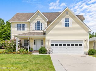 301 Gus Ct, Richlands, NC 28574