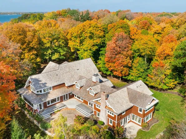 2875 Gale Rd, Wayzata, MN 55391