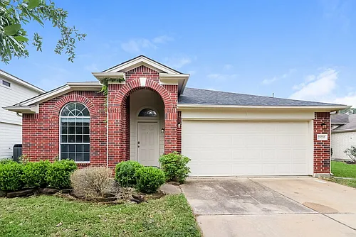 25235 Clover Ranch Dr Photo 1