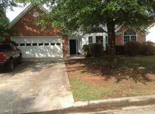 5690 Cove Ln, Lithonia, GA 30058