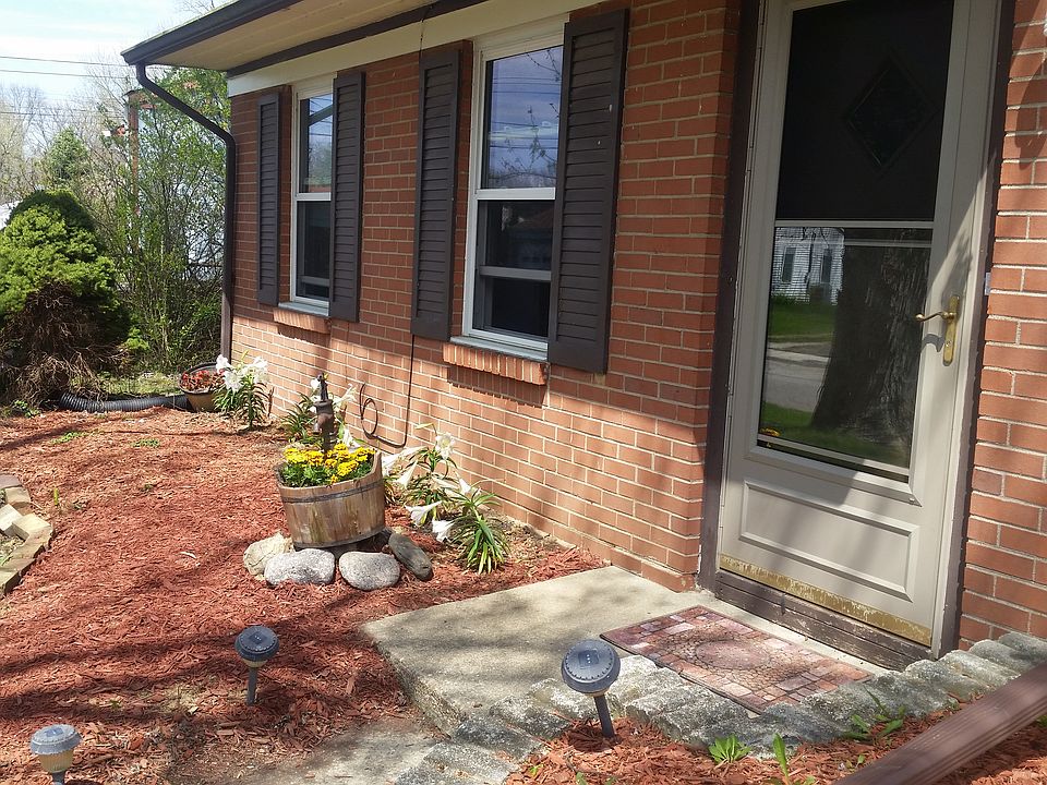 1st image of 622 Carefree Dr