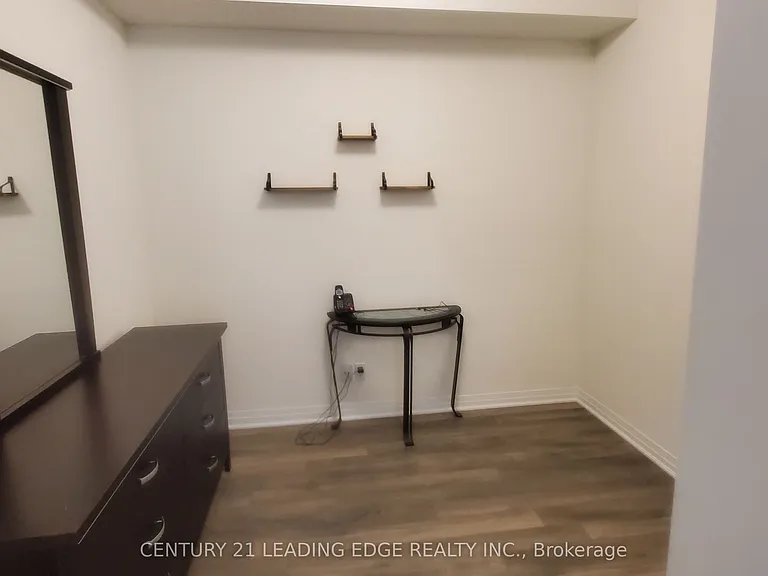 2 Adam Sellers St #609 — Photo 7