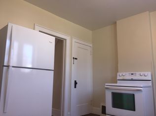 1049 Linden St, Sharon, PA