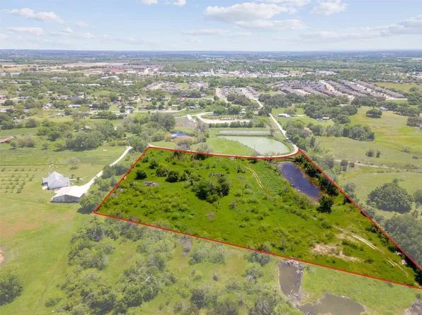 480 Cherokee Lake Ct, Granbury, TX 76049